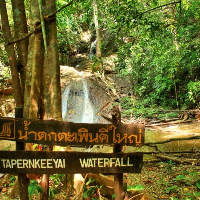 Ta Pern Kee Yai Waterfall